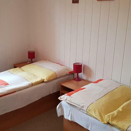 Monte Lope Hotel Bystrice pod Lopenikem Luaran gambar