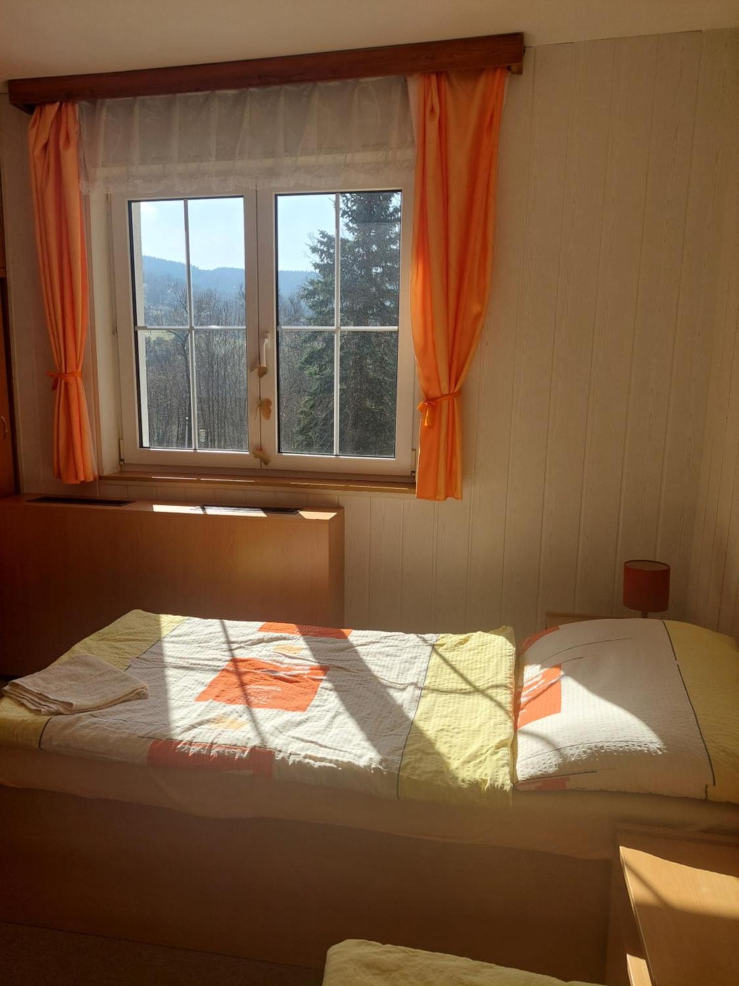 Monte Lope Hotel Bystrice pod Lopenikem Luaran gambar