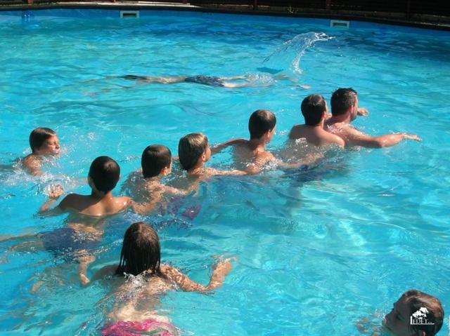 Monte Lope Hotel Bystrice pod Lopenikem Luaran gambar